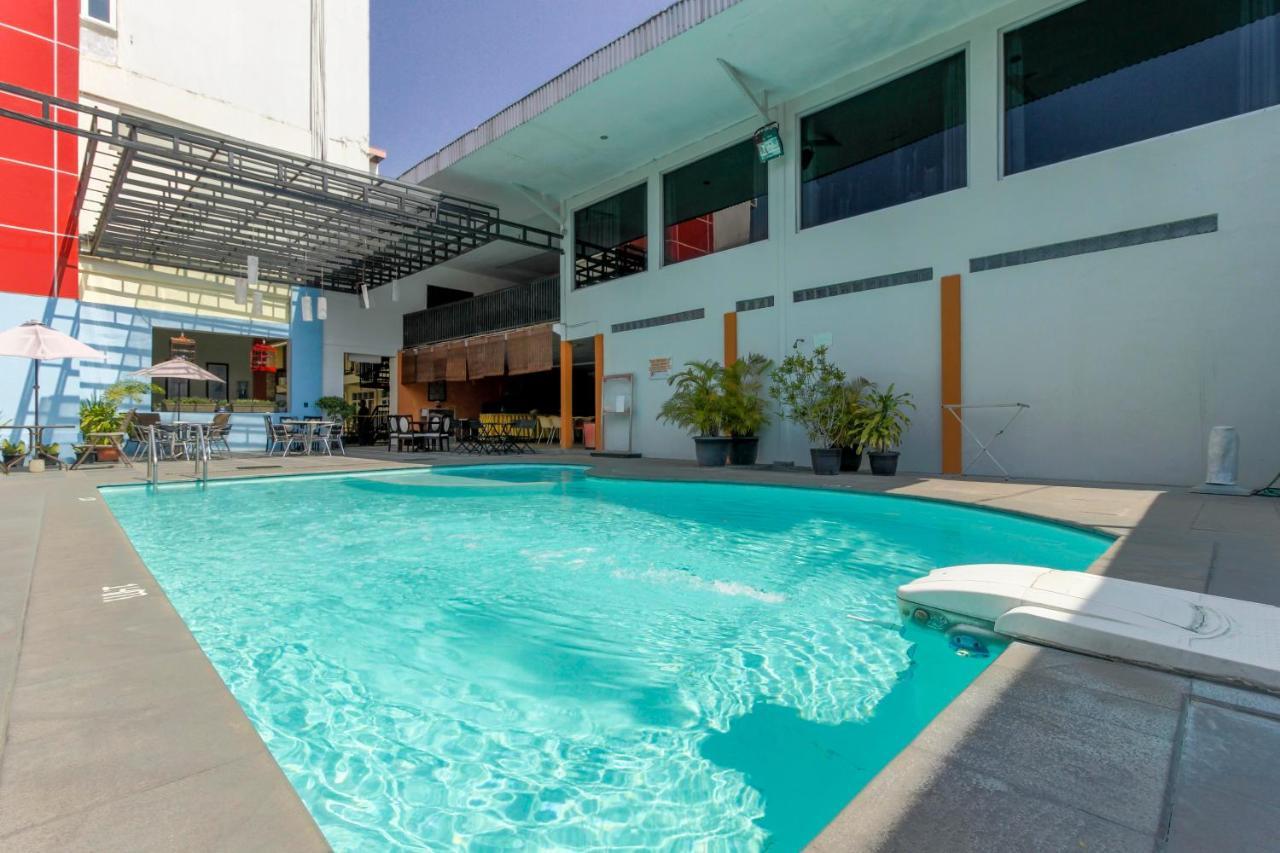 Reddoorz Plus Near Grage City Mall Cirebon Exterior foto