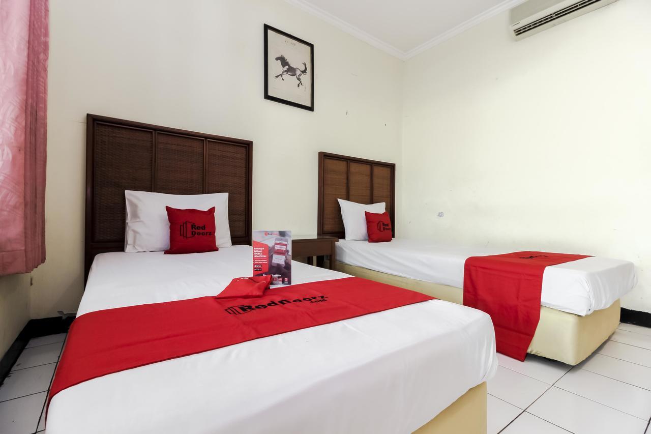 Reddoorz Plus Near Grage City Mall Cirebon Exterior foto