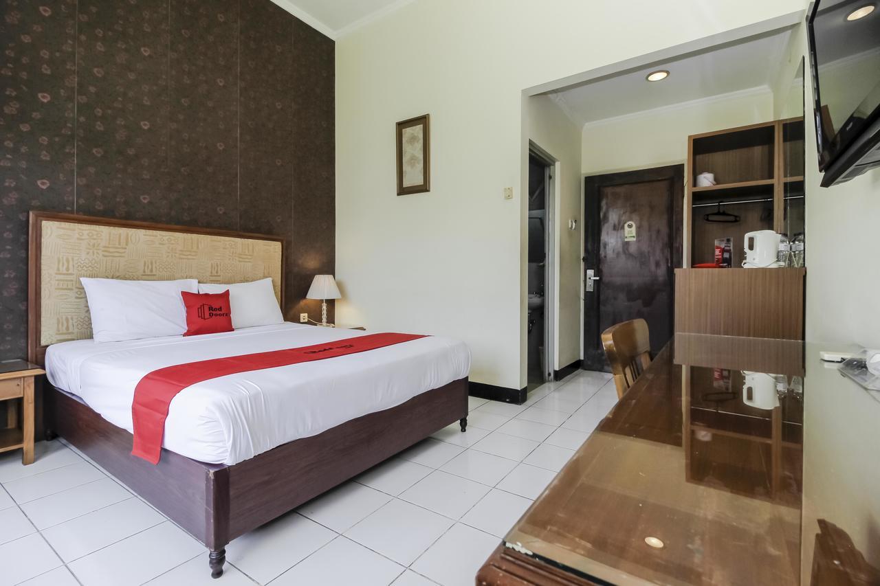 Reddoorz Plus Near Grage City Mall Cirebon Exterior foto